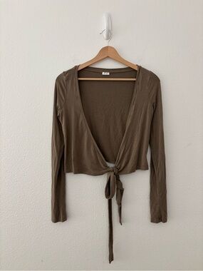 CSB X Isabelle Mathers wrap top